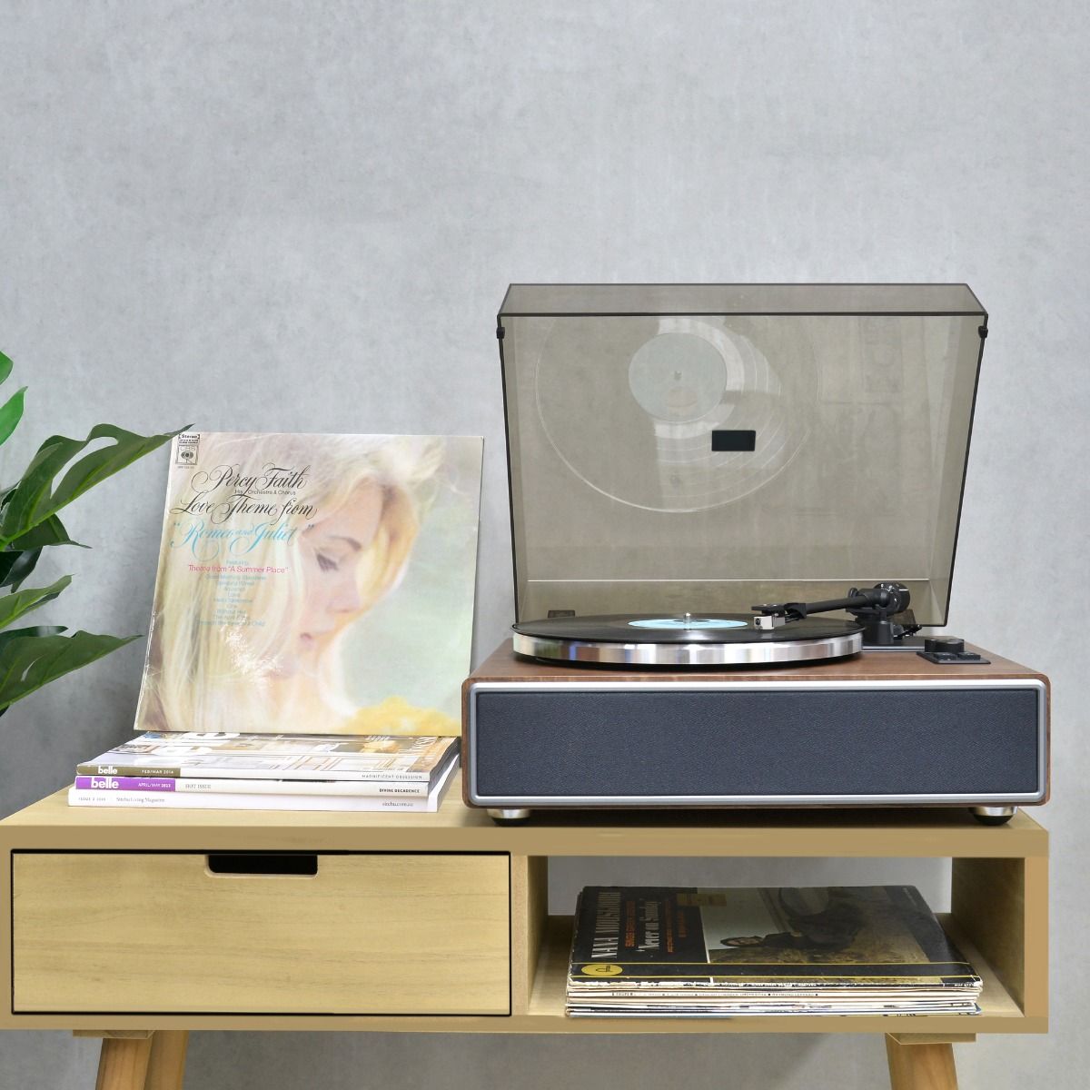 mbeat Hi-Fi Turntable with Built-In Bluetooth Receiving Speaker