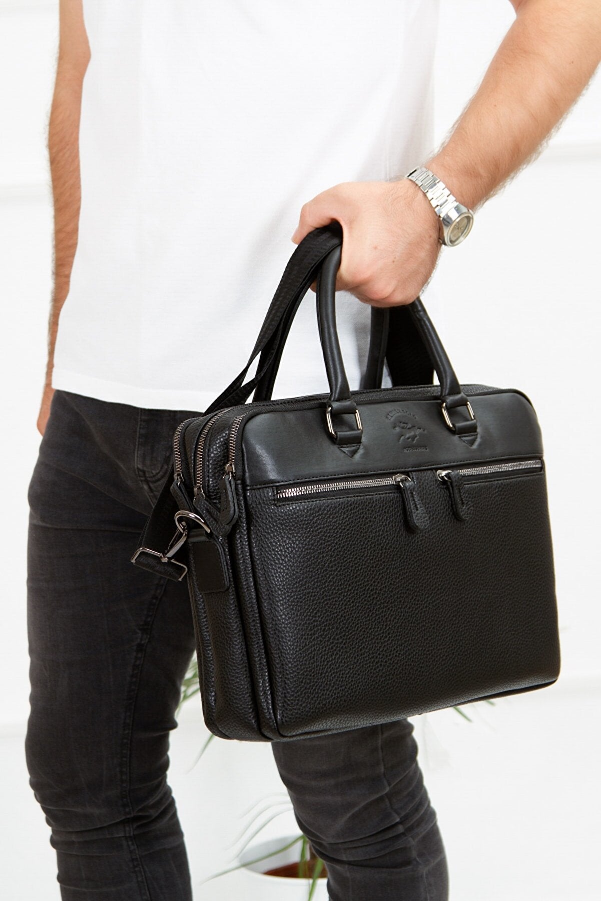 LEATHER BRIEFCASE AND SHOULDER BAG