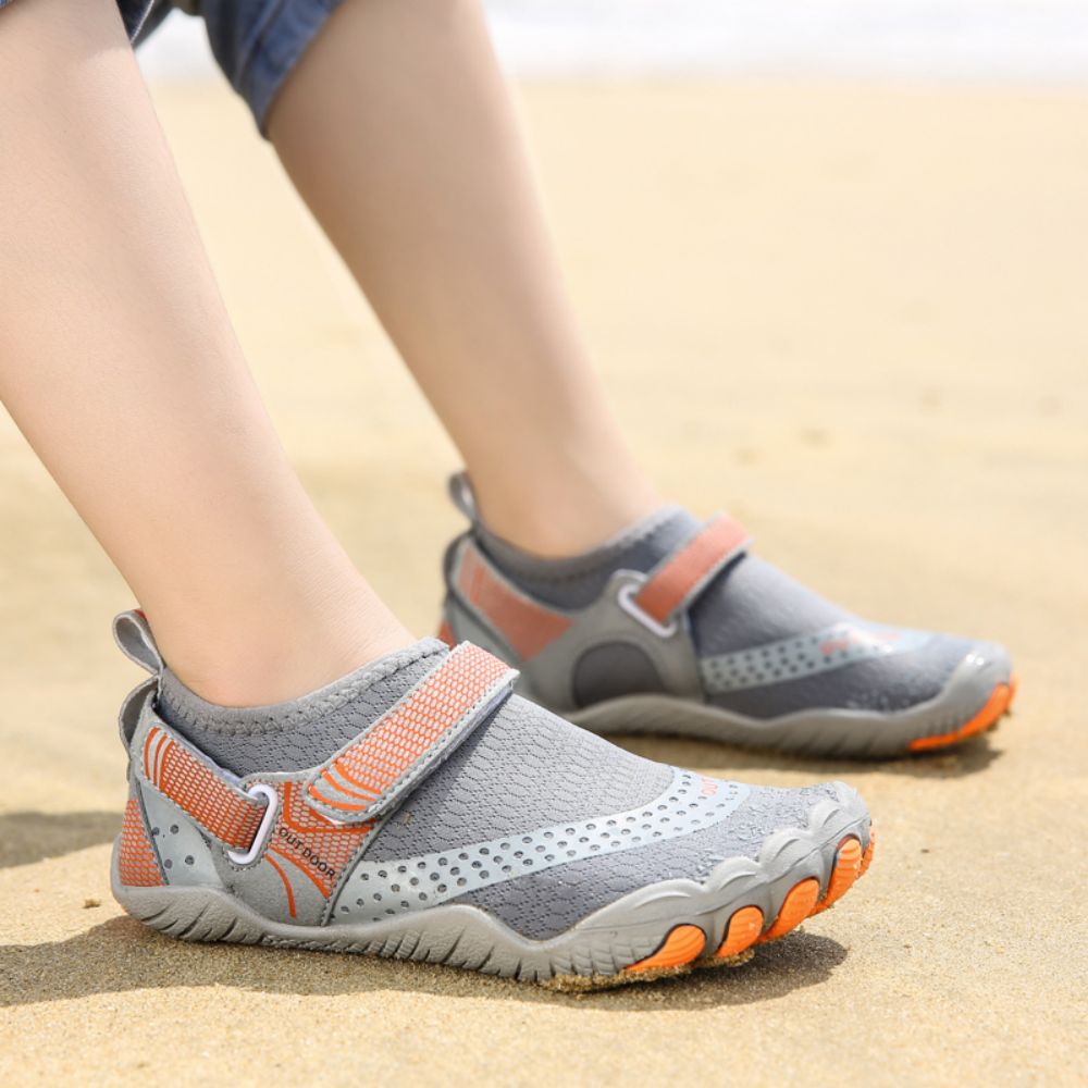 Kids Water Shoes Barefoot Quick Dry Aqua Sports Shoes Boys Girls - Grey Size Bigkid US4 = EU36