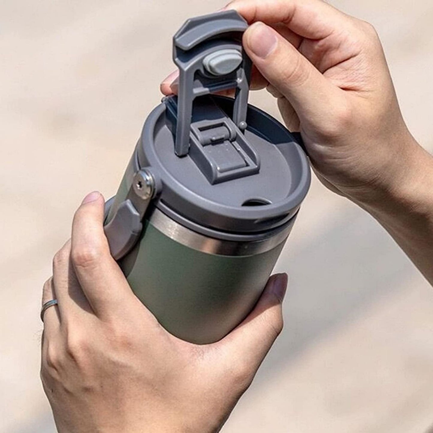 600ML Blue Stainless Steel Travel Mug with Leak-proof 2-in-1 Straw and Sip Lid, Vacuum Insulated Coffee Mug for Car, Office, Perfect Gifts, Keeps Liquids Hot or Cold