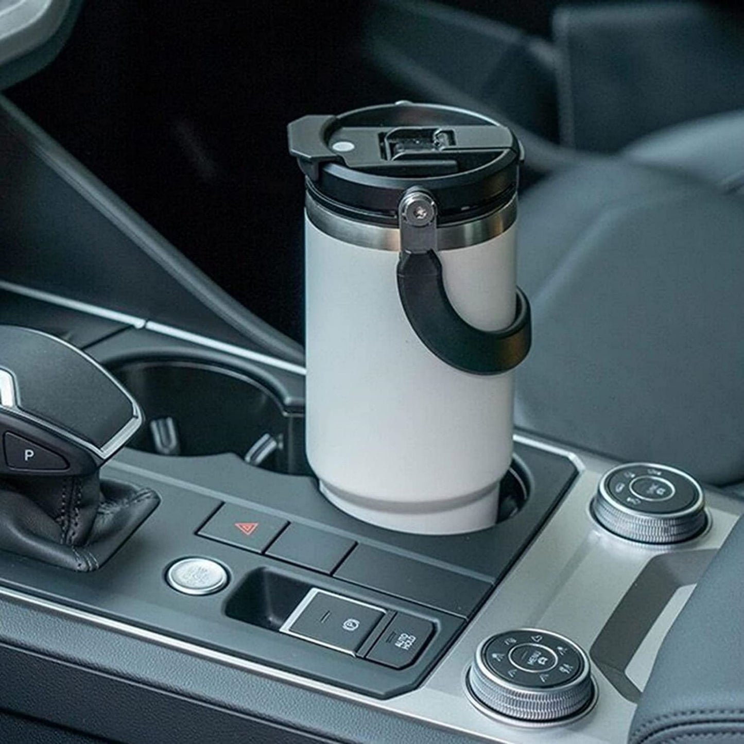 750ML Green Stainless Steel Travel Mug with Leak-proof 2-in-1 Straw and Sip Lid, Vacuum Insulated Coffee Mug for Car, Office, Perfect Gifts, Keeps Liquids Hot or Cold