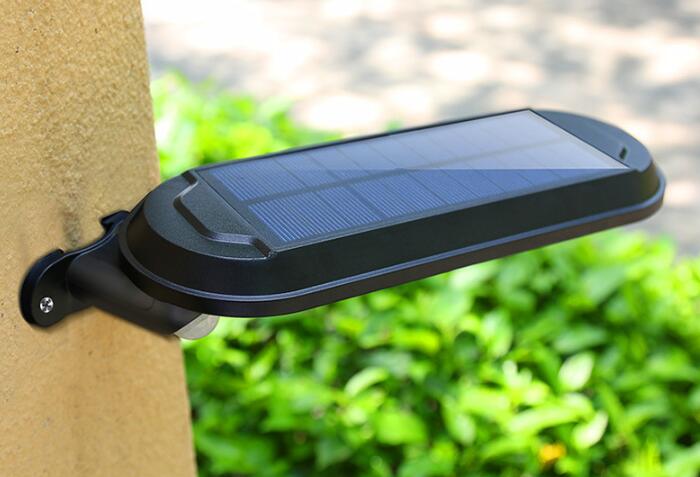 Solar Sensor Light- 400 Lumens