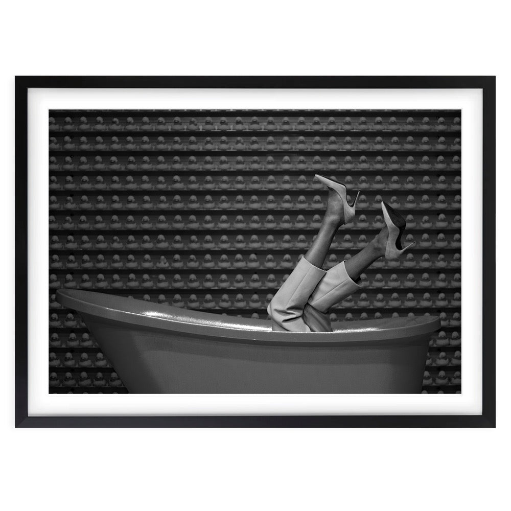 Wall Art's In The Tub Large 105cm x 81cm Framed A1 Art Print