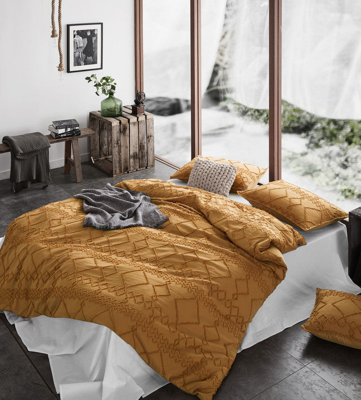 Tufted ultra soft microfiber quilt cover set-double caramel