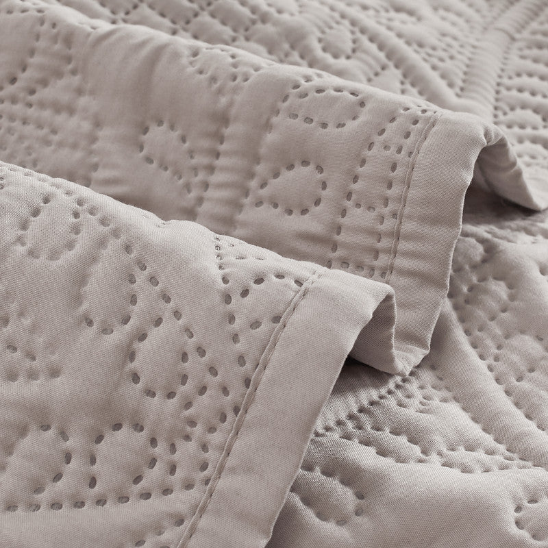 Lisbon Quilted 3 Pieces Embossed Coverlet Set-queen/double beige