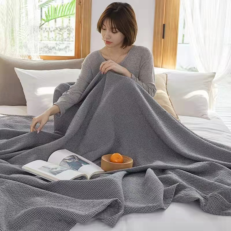 Elegant Classic style Cube Range Blanket Color Dark Gray