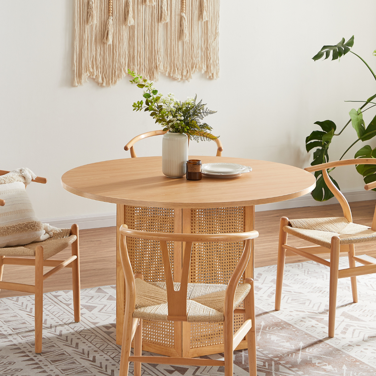 Hendrix 4 Seater Round Rattan Dining Table